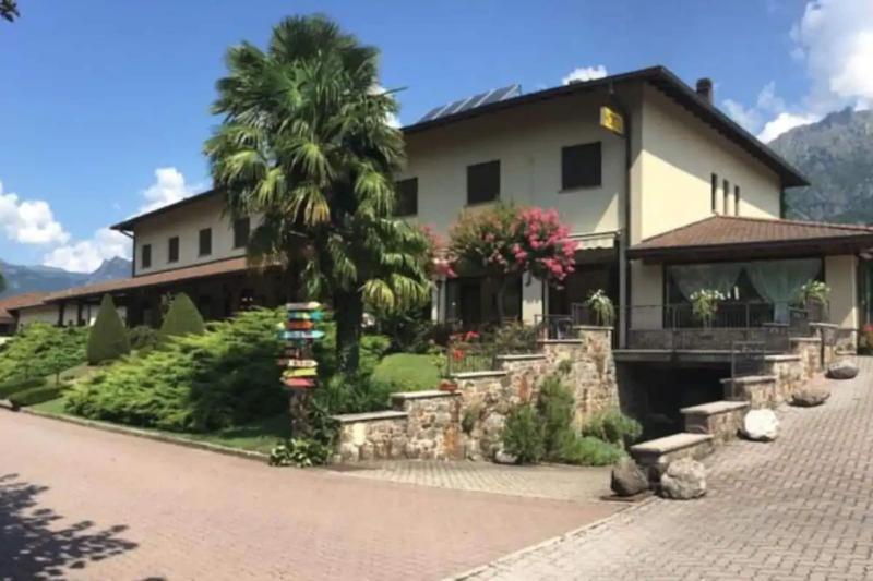 Hotel Merloni Grandola ed Uniti Екстериор снимка