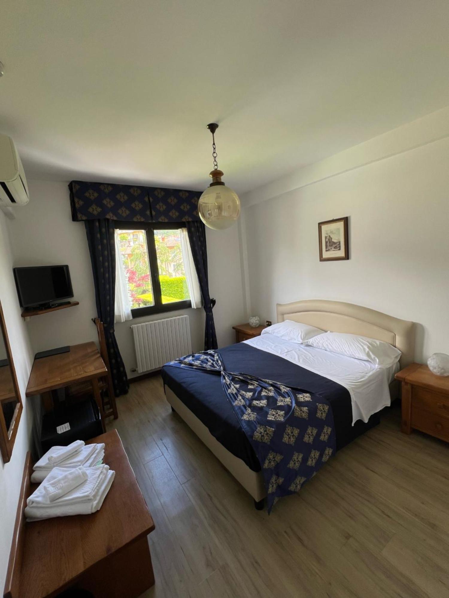 Hotel Merloni Grandola ed Uniti Екстериор снимка