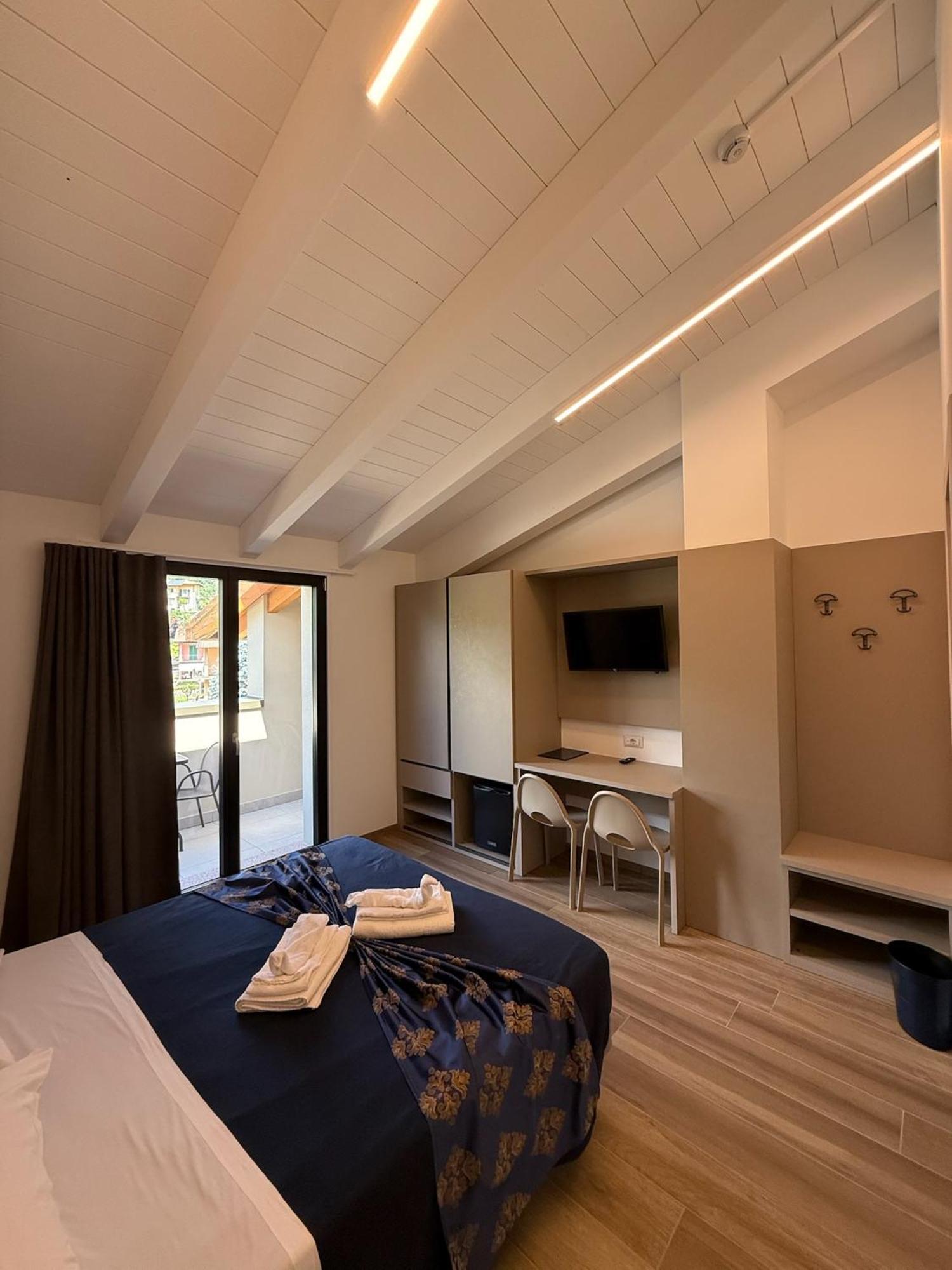 Hotel Merloni Grandola ed Uniti Екстериор снимка