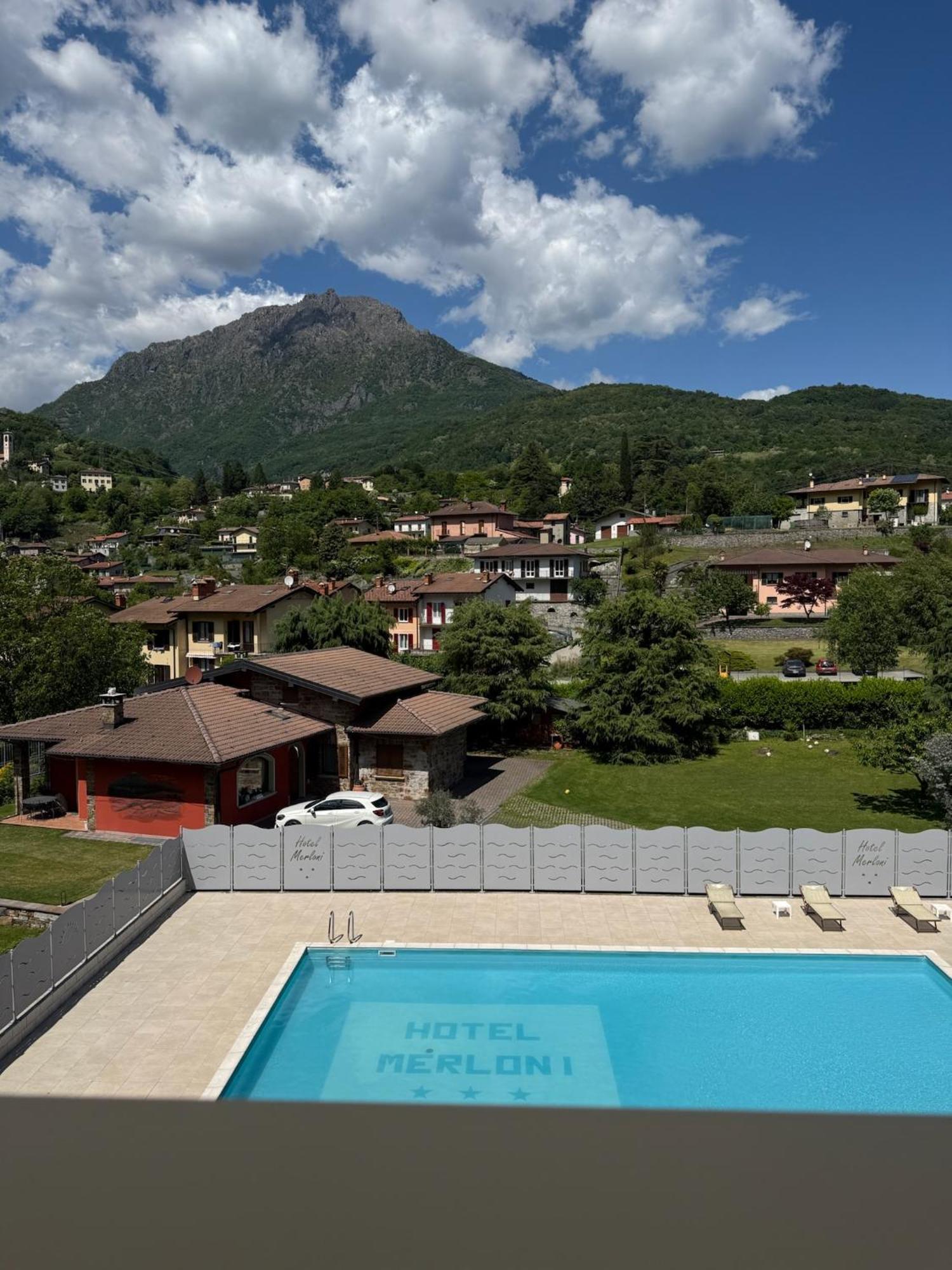 Hotel Merloni Grandola ed Uniti Екстериор снимка