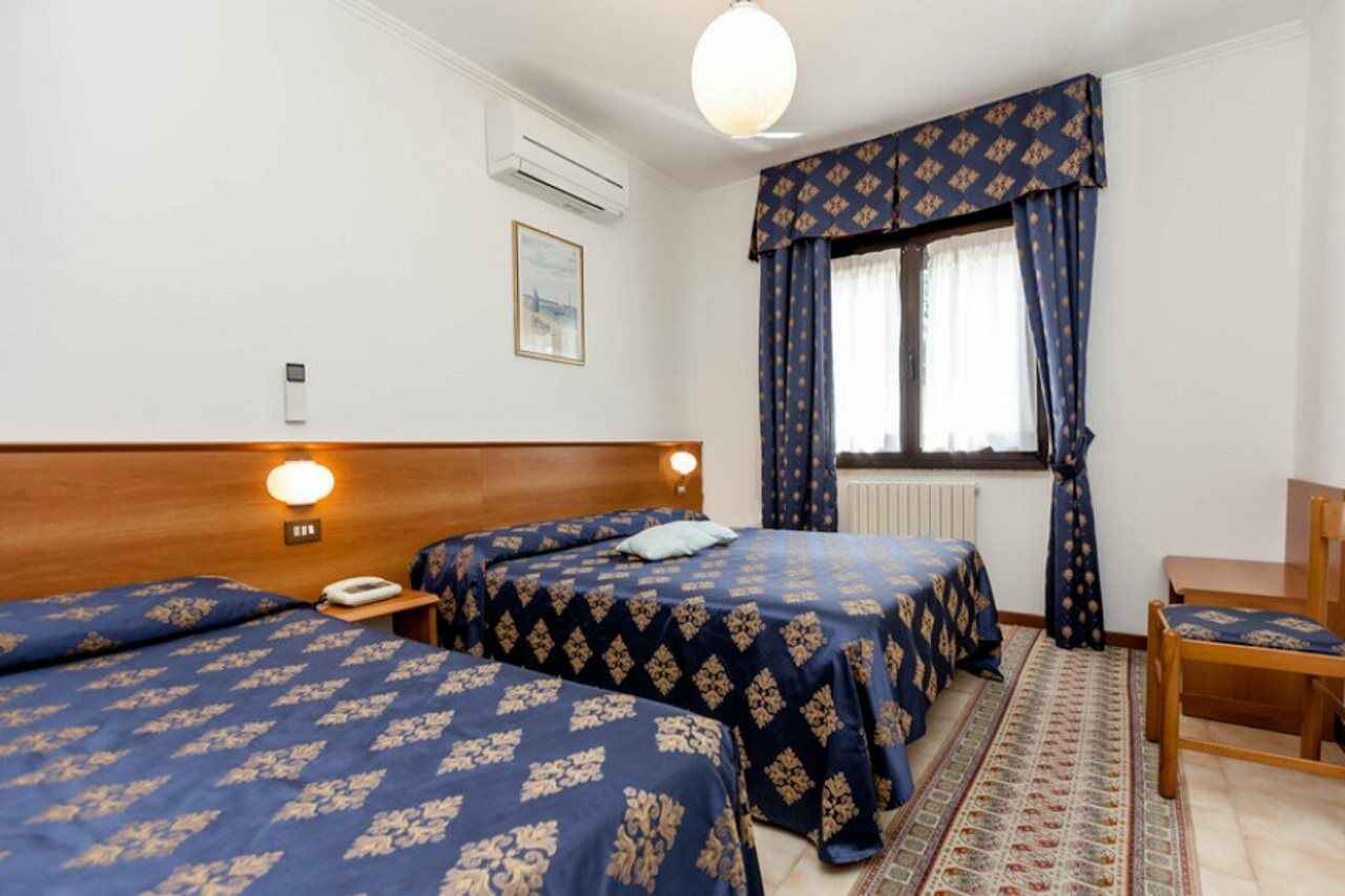 Hotel Merloni Grandola ed Uniti Екстериор снимка